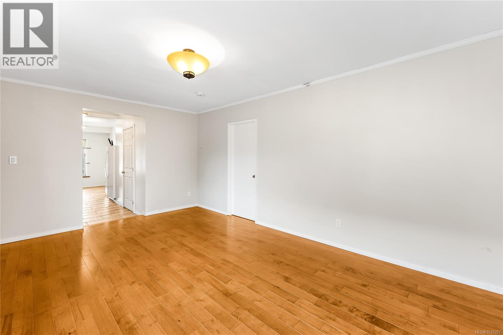 3329 Doncaster Dr - 10