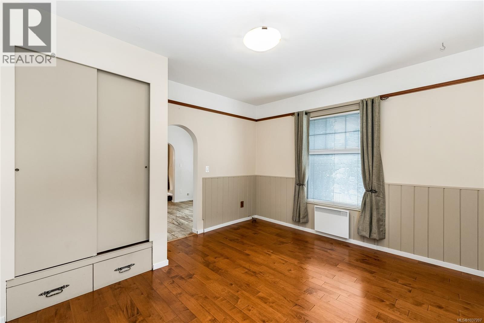3329 Doncaster Dr - 14
