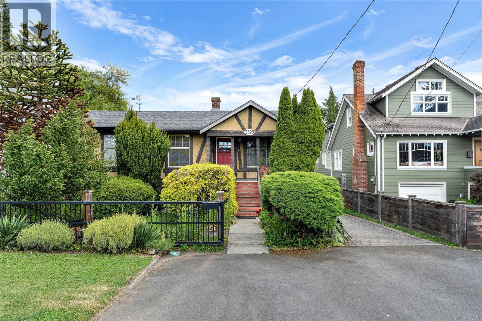 3329 Doncaster Dr - Image 3