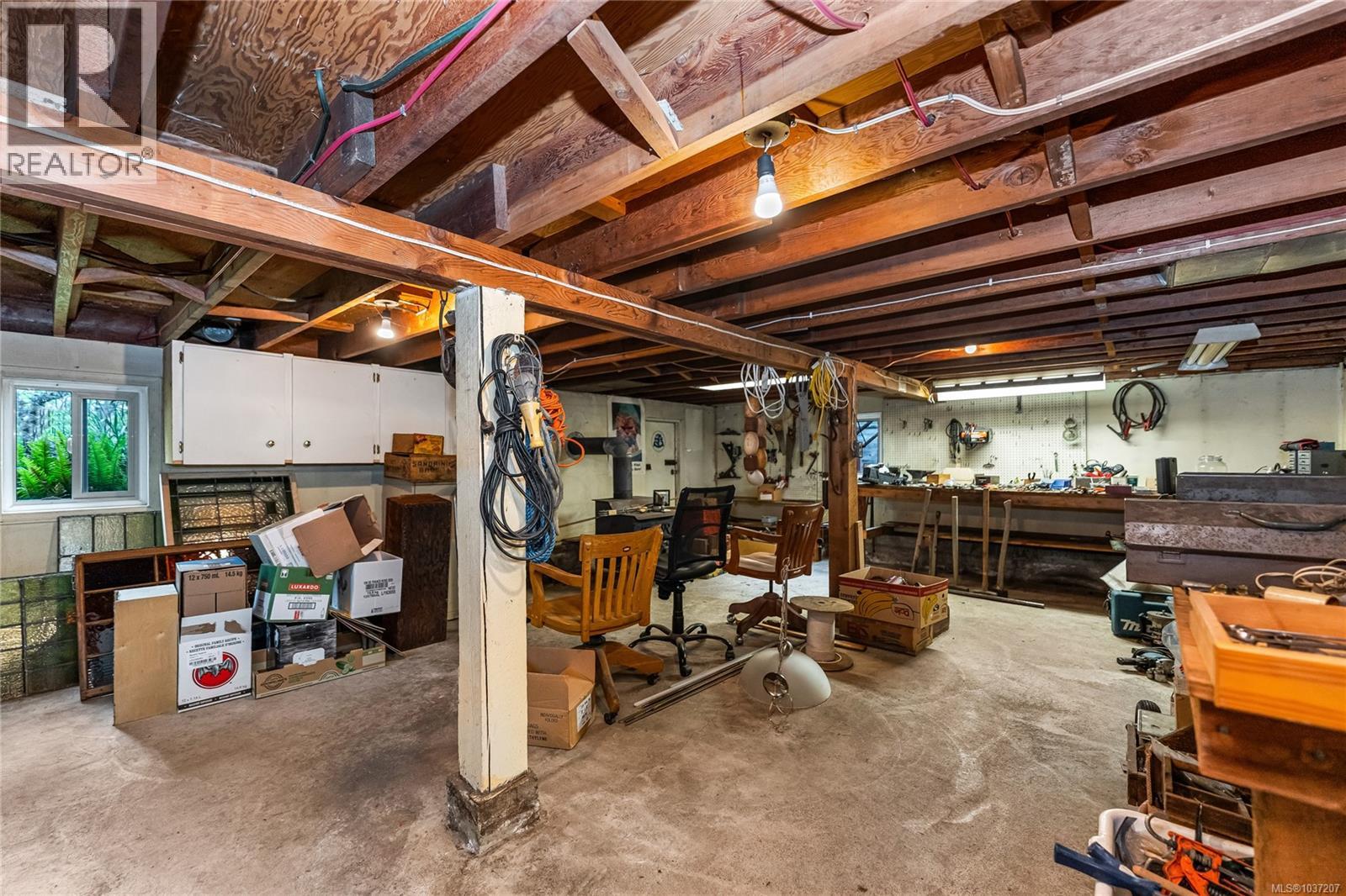 3329 Doncaster Dr - 33