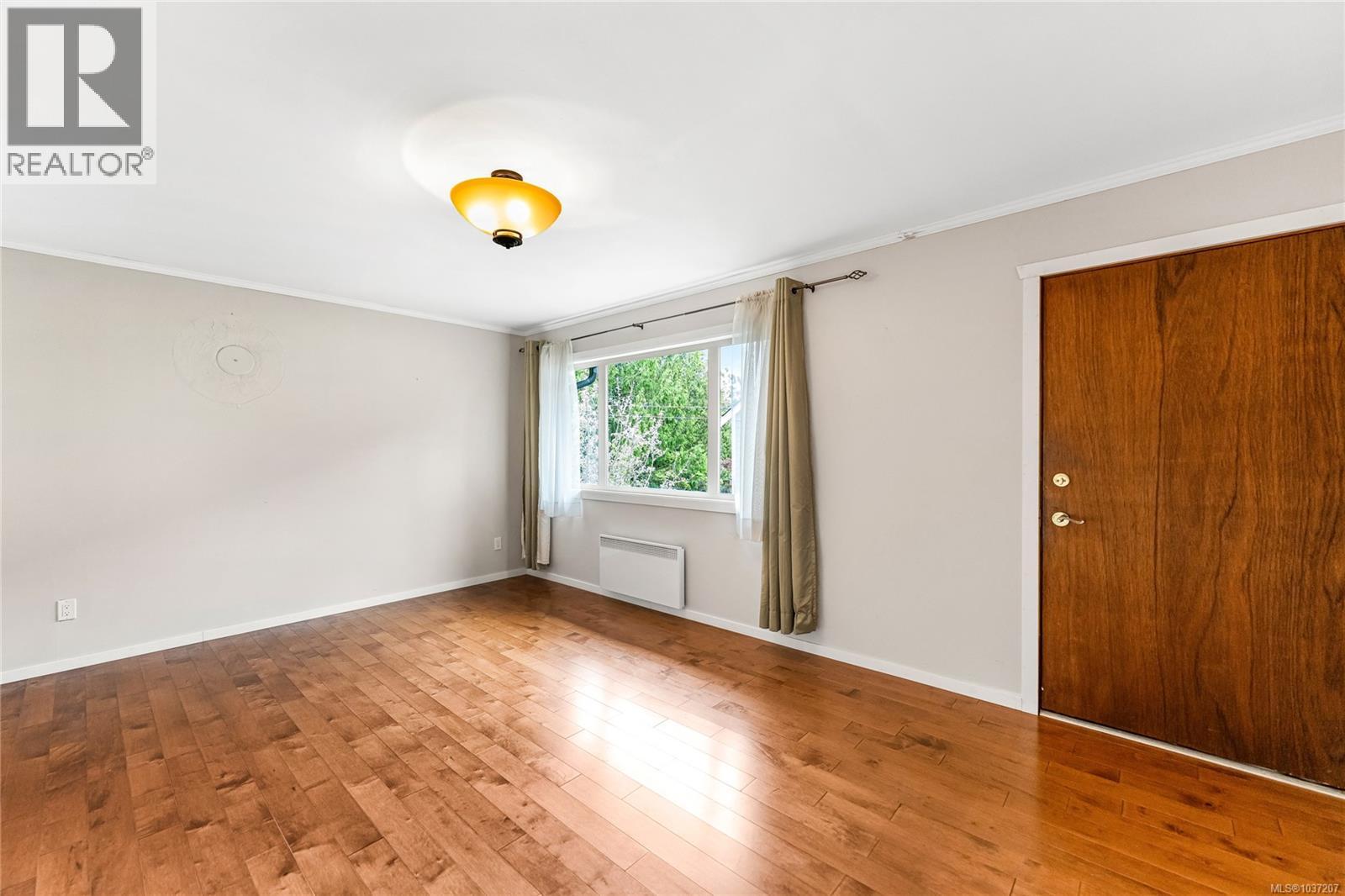 3329 Doncaster Dr - 9