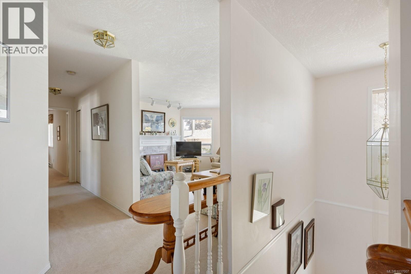  3916 Stamboul Street, Saanich