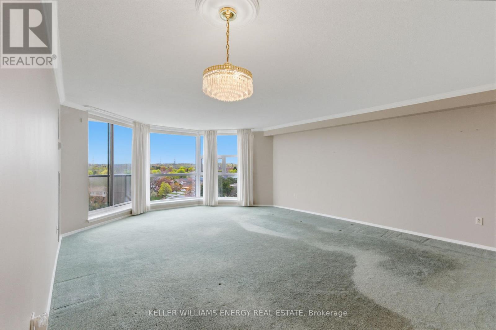 #719 10 DEAN PARK ROAD - 12