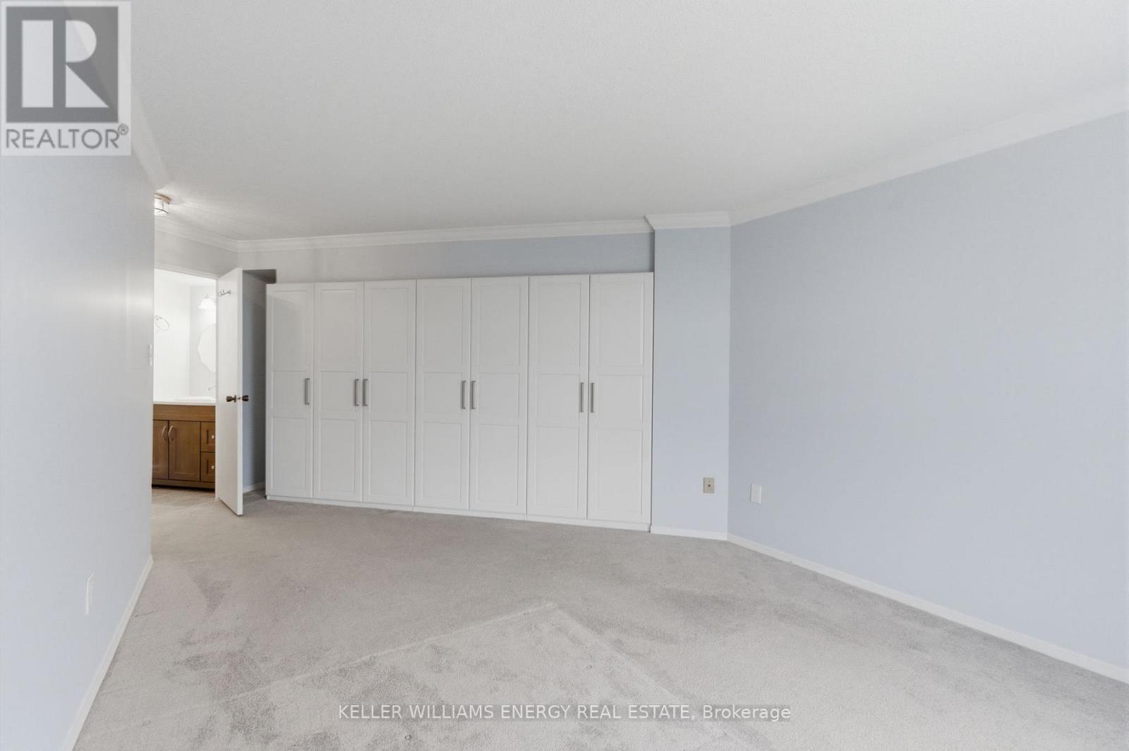 #719 10 DEAN PARK ROAD - 22