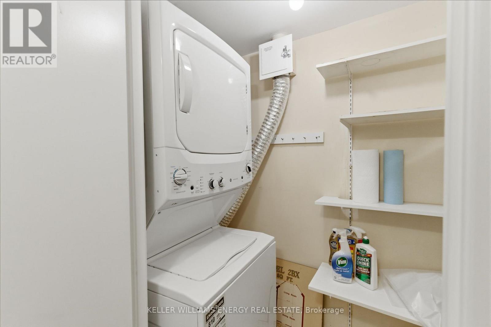 #719 10 DEAN PARK ROAD - 29