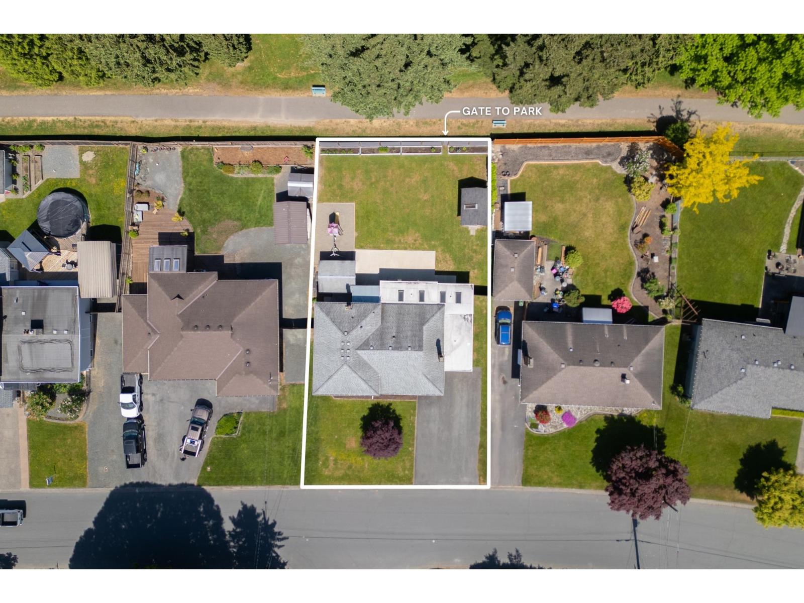 45741 BERKELEY Avenue - photo 2