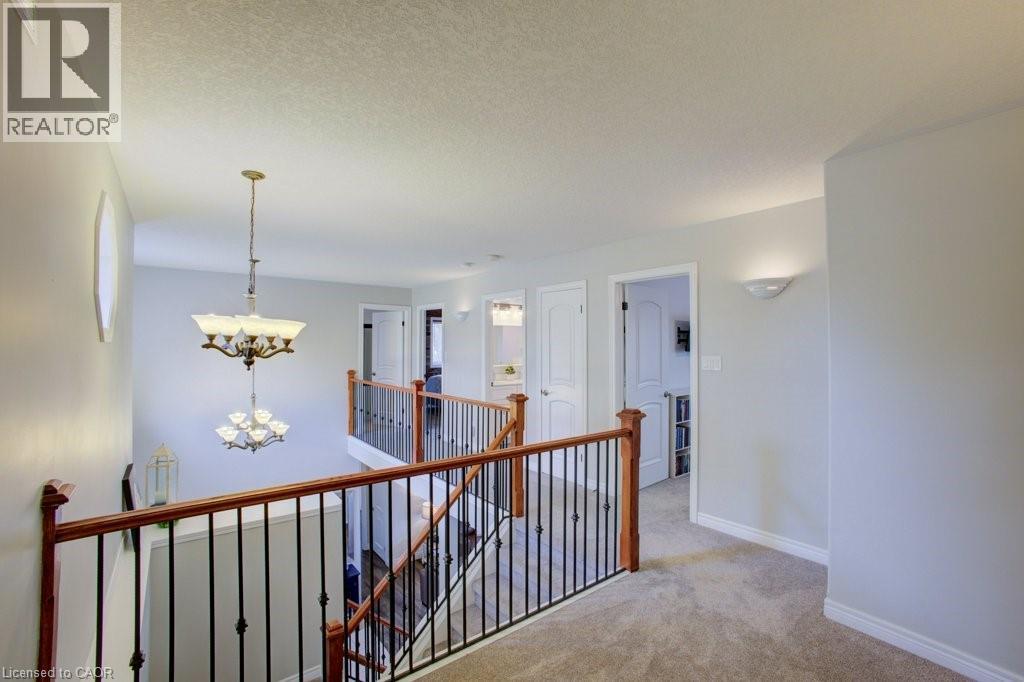 76 KENNEDY Road - 20