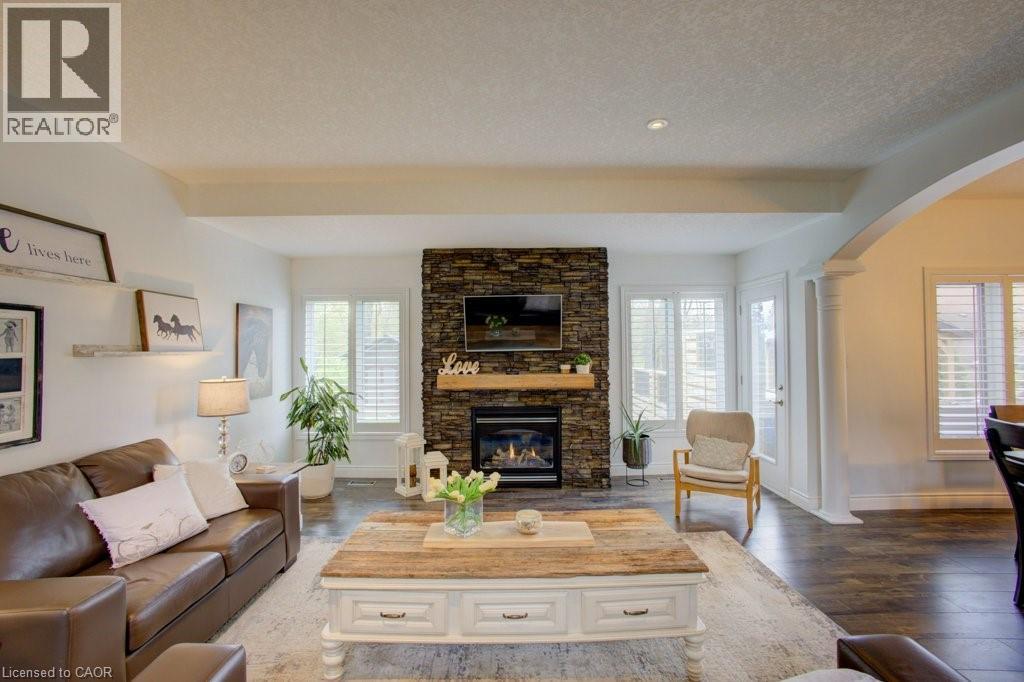 76 KENNEDY Road - 8