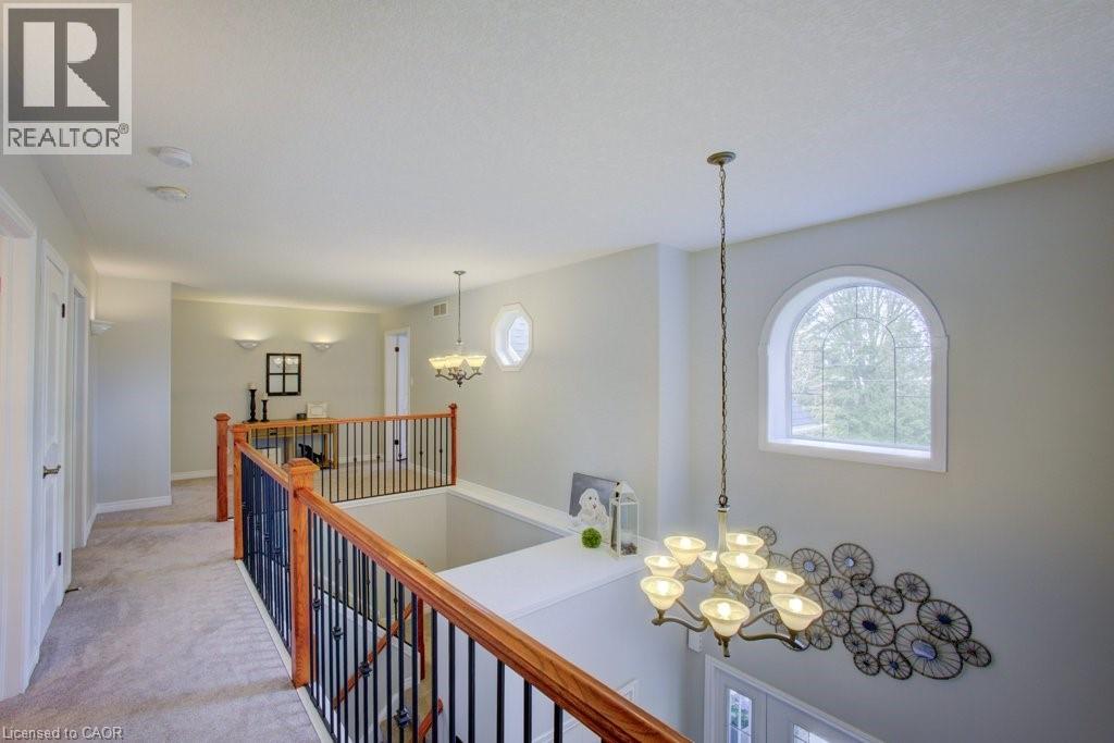 76 KENNEDY Road - 28