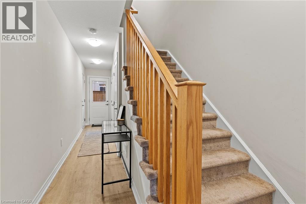 19 PICARDY Drive Unit# 4, Stoney Creek, Ontario, L8J0M7 — Photo 6