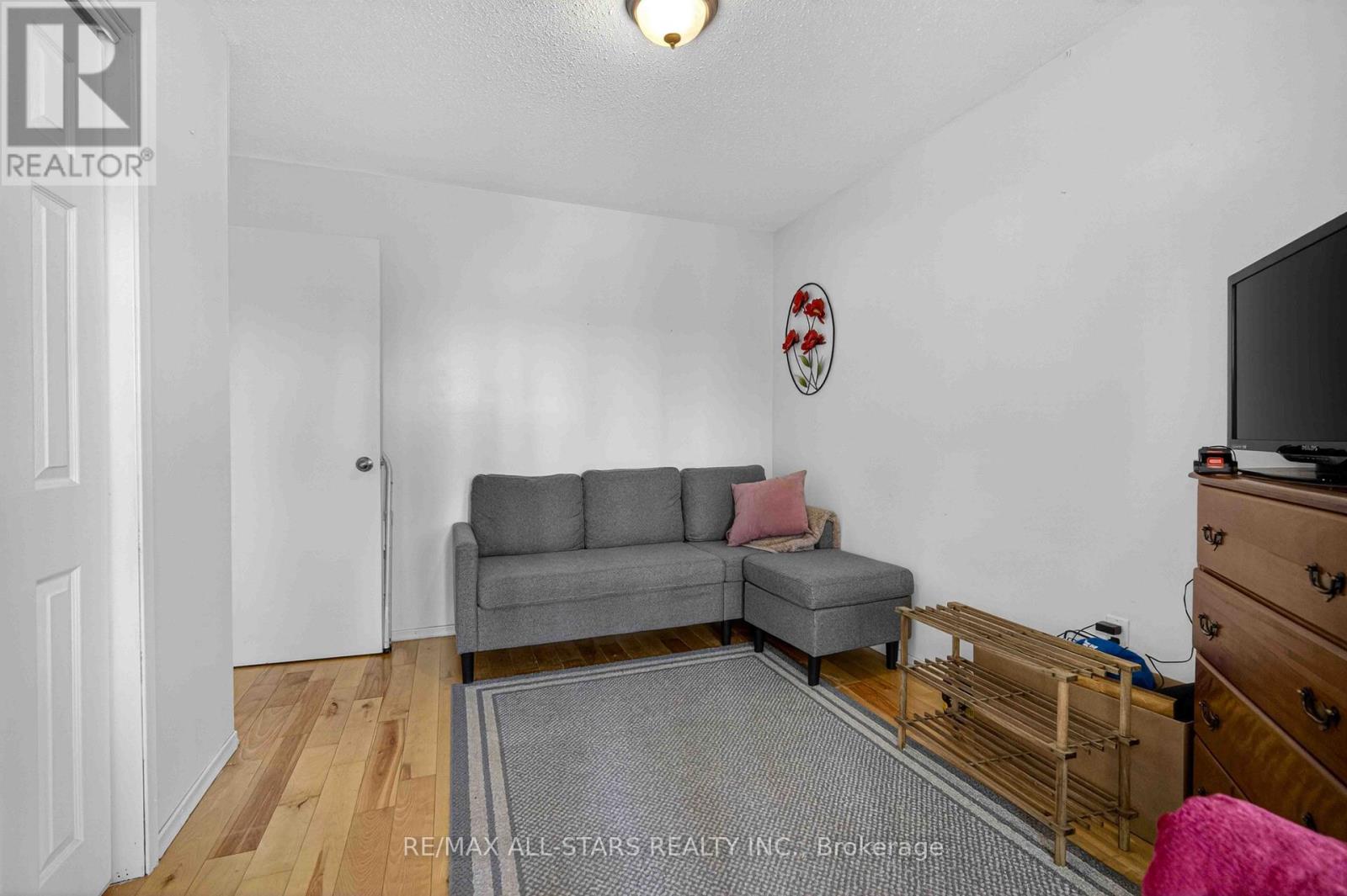2147 SPRINGWOOD ROAD - 18