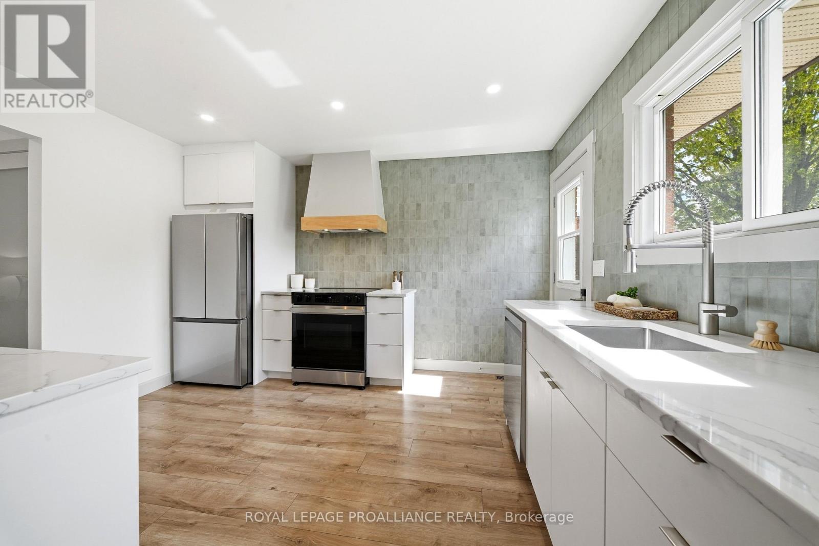 18 ALNET DRIVE - 13