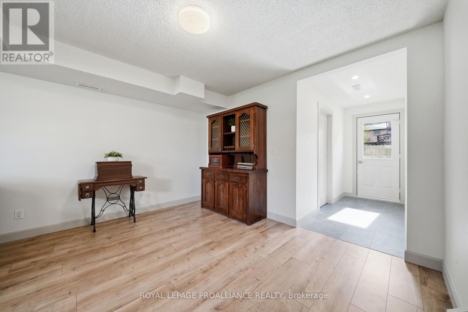 18 ALNET DRIVE - 30