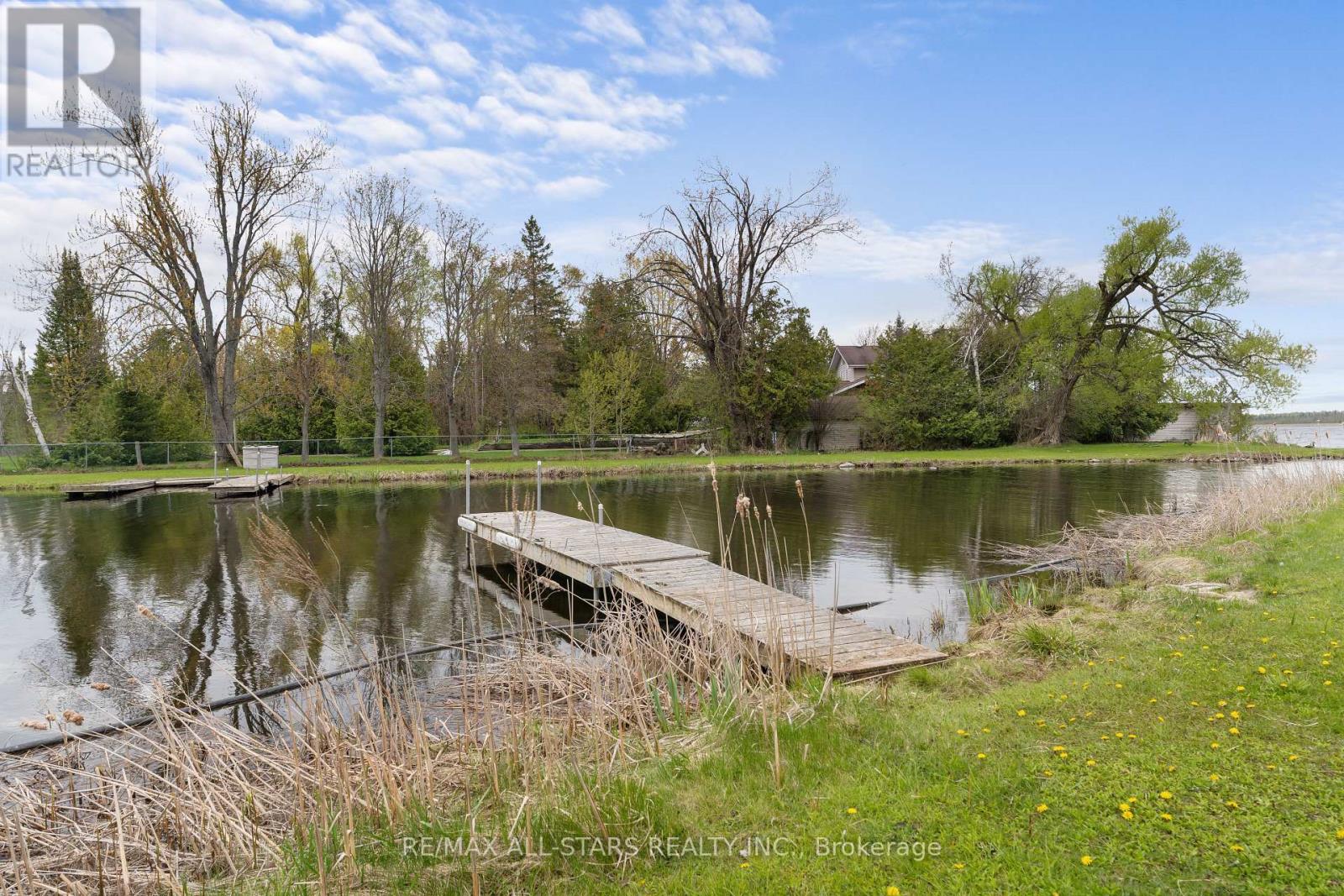 3 REGATTA STREET - 26