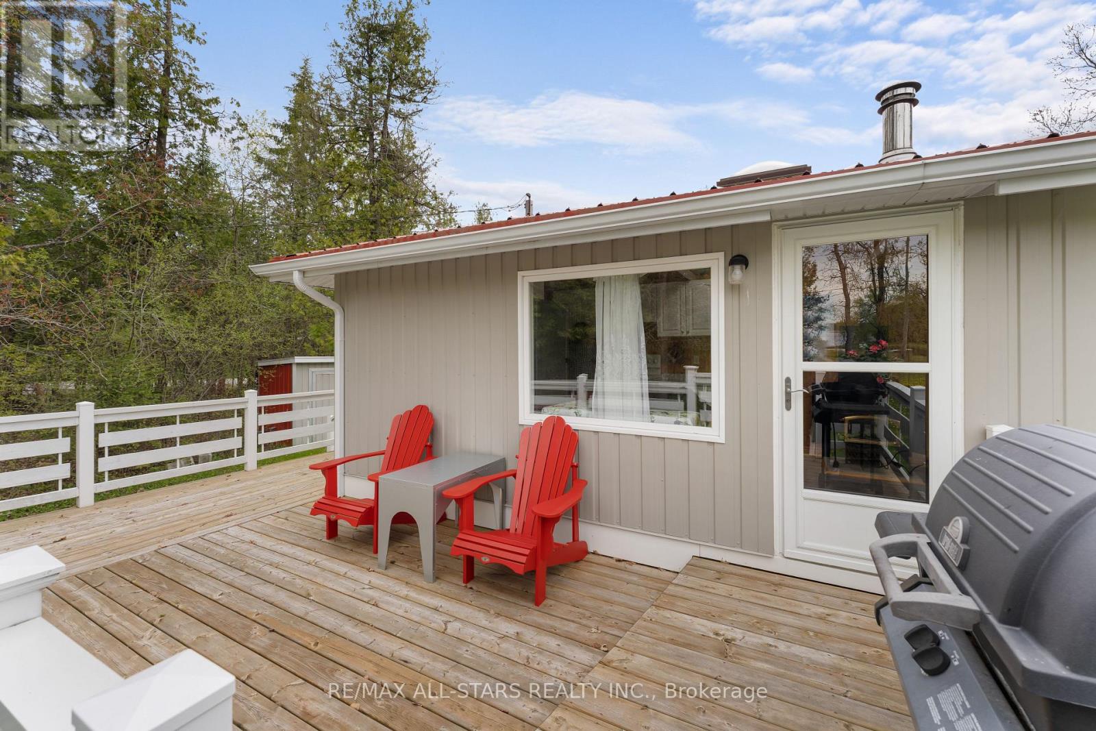 3 REGATTA STREET - 27