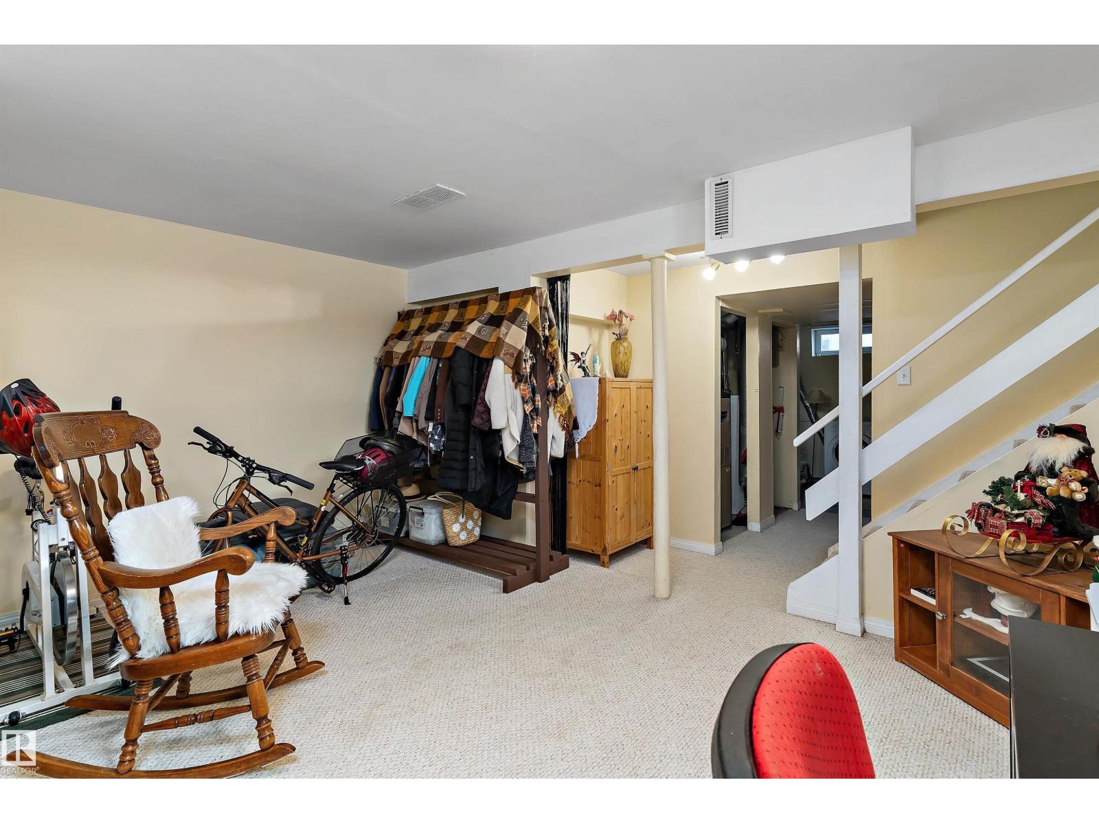 17132 103 ST NW - 27