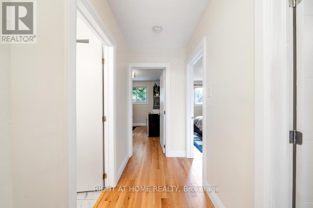 494 FERGUSON AVENUE N - 19
