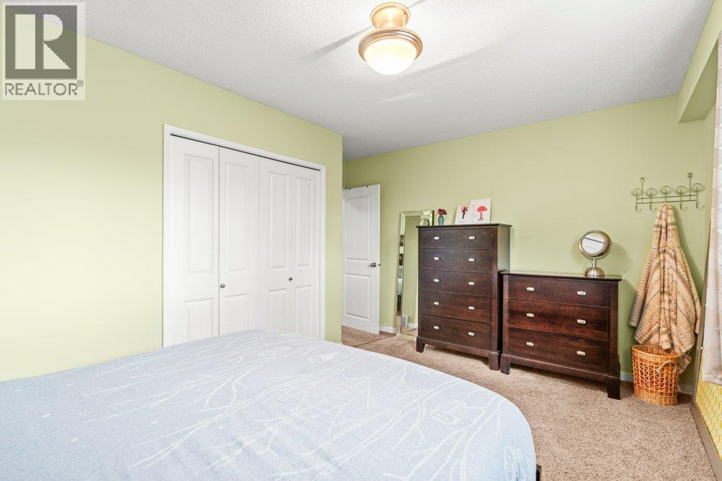 1784 Highland Drive N - 19