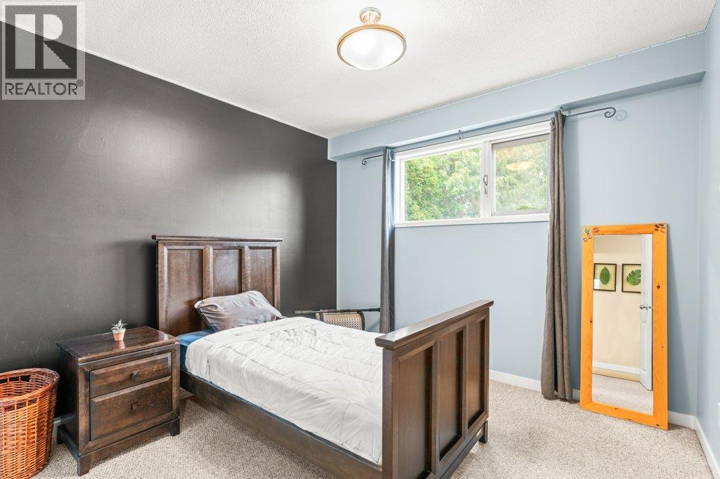 1784 Highland Drive N - 22