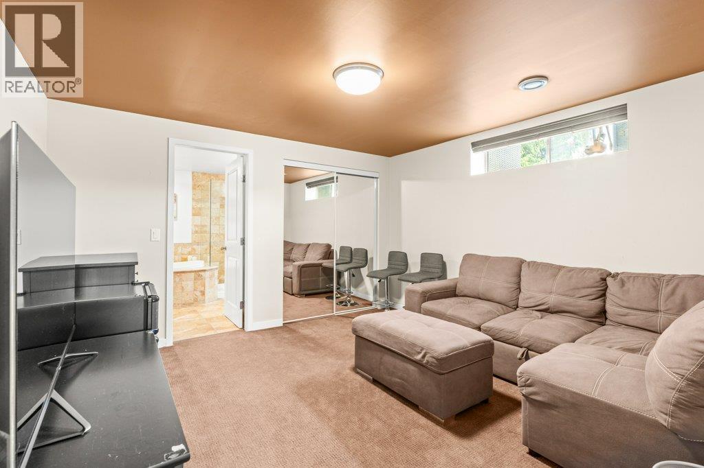 1784 Highland Drive N - 30