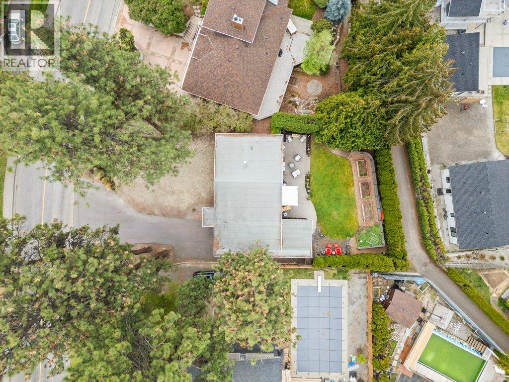 1784 Highland Drive N - 47