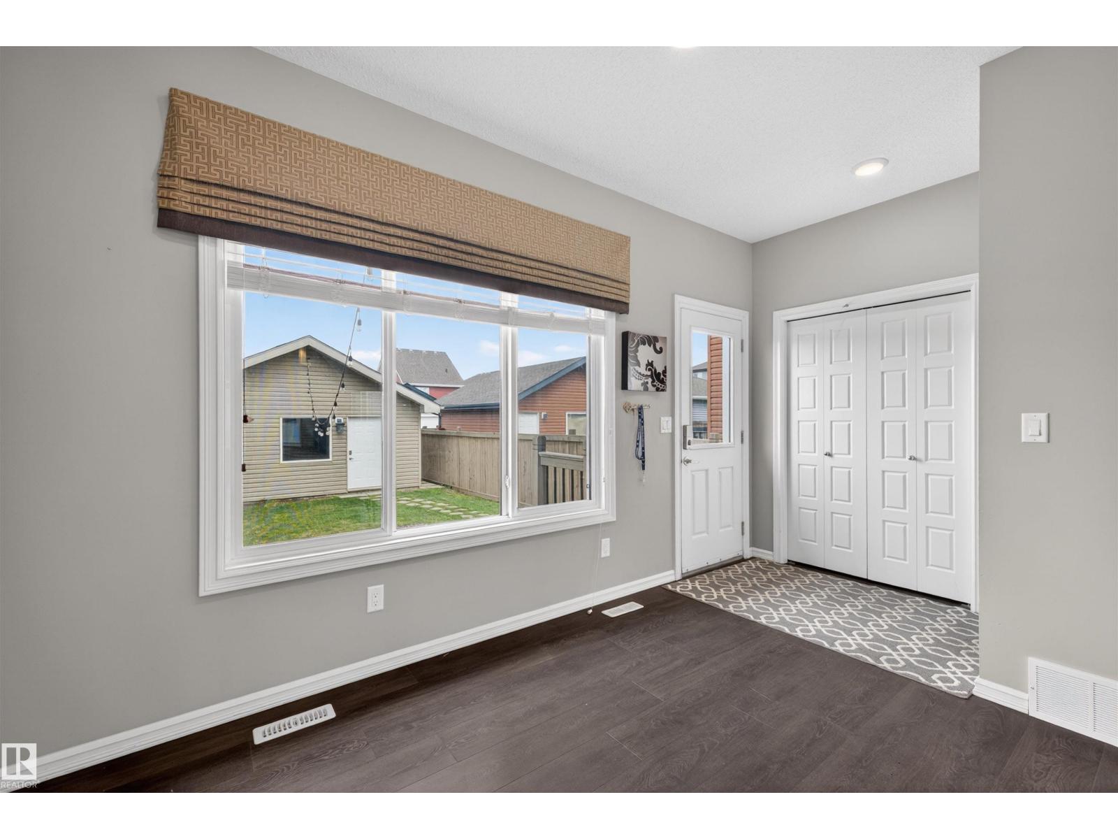 828 36 AV NW - 13