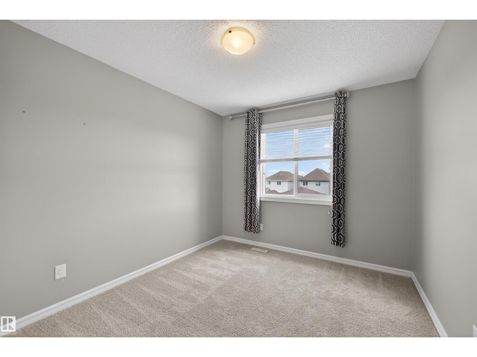 828 36 AV NW - 20