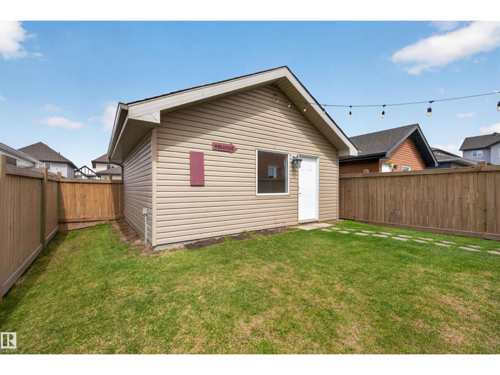 828 36 AV NW - 35