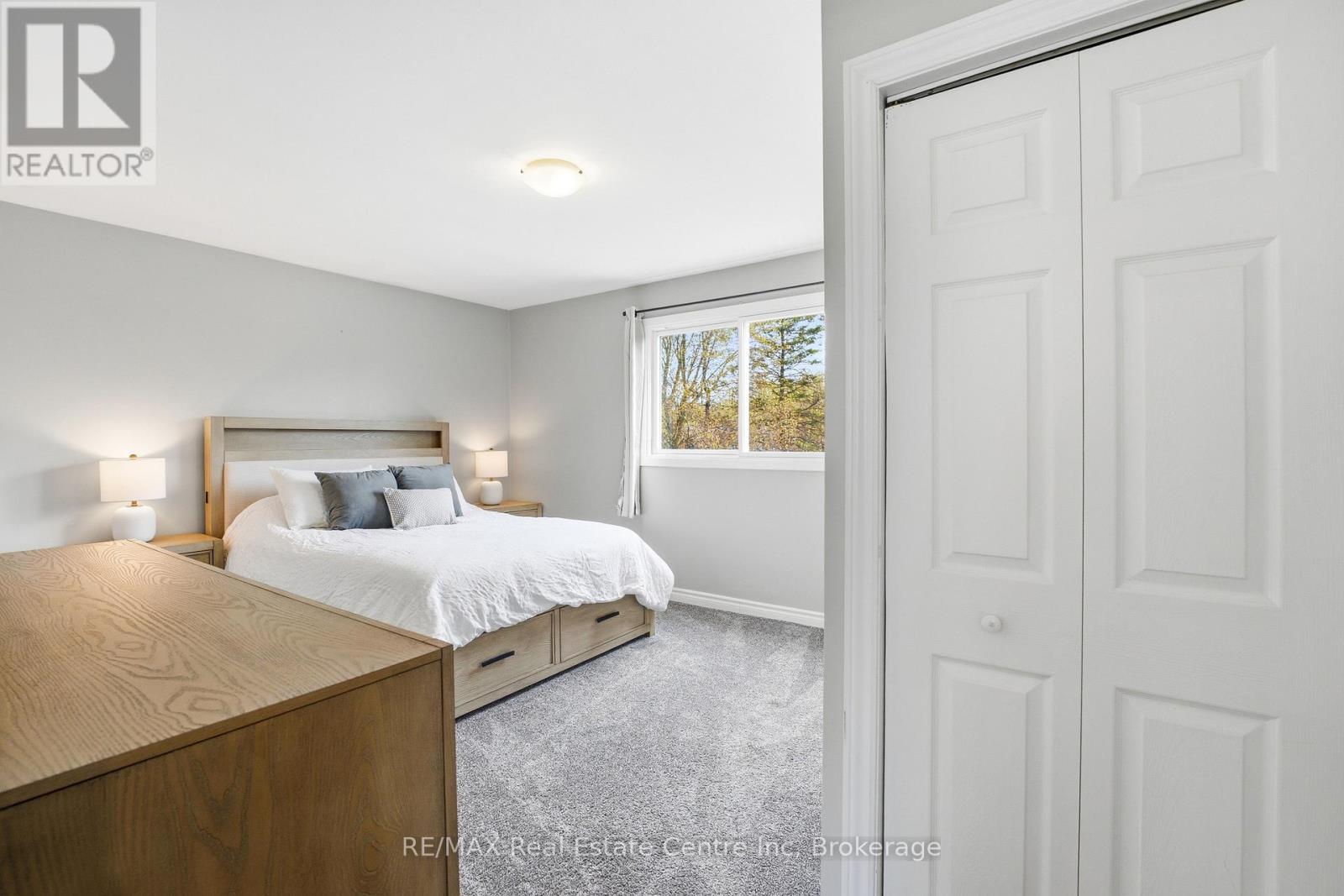160 WELLINGTON ROAD 7 - 18