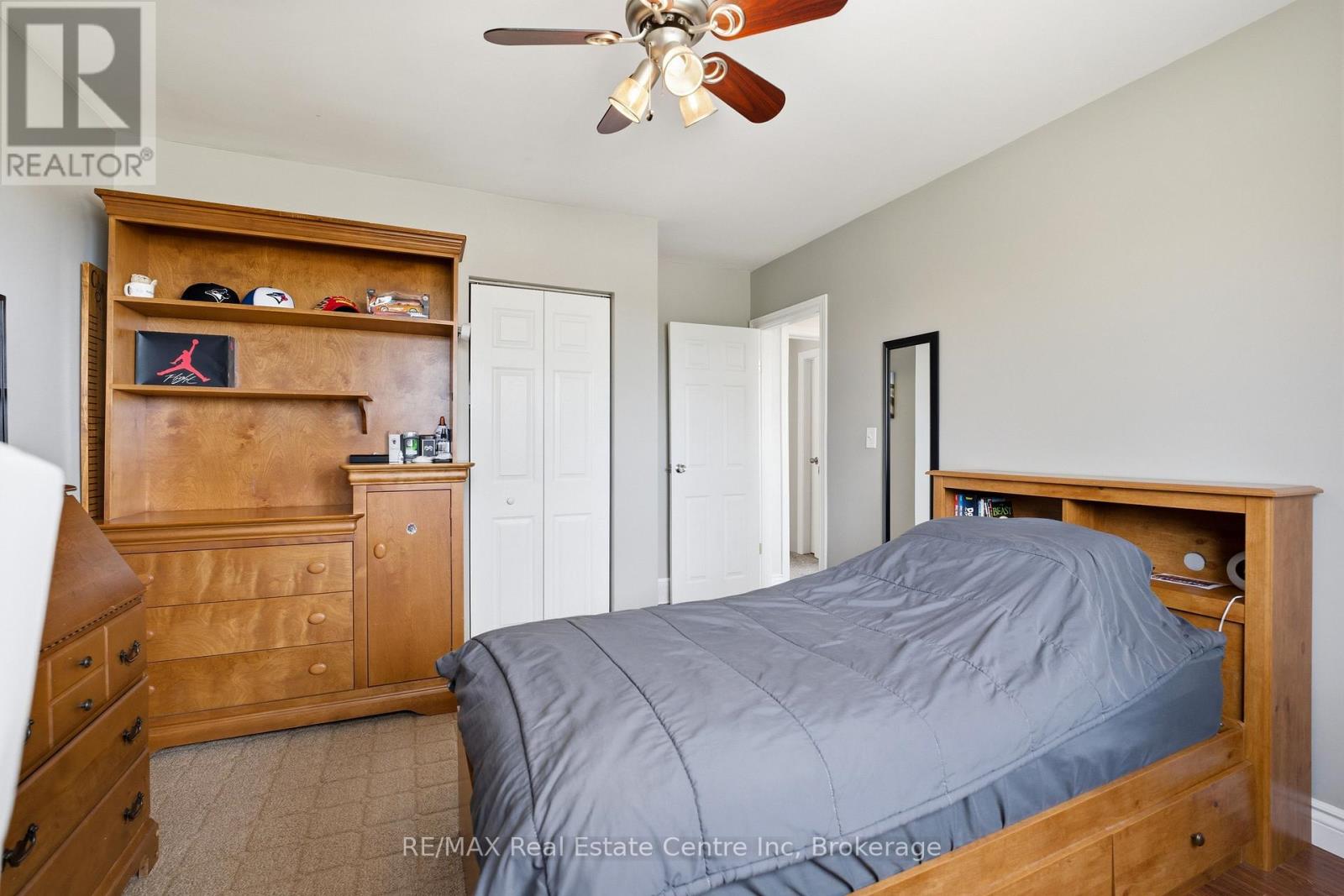 160 WELLINGTON ROAD 7 - 25