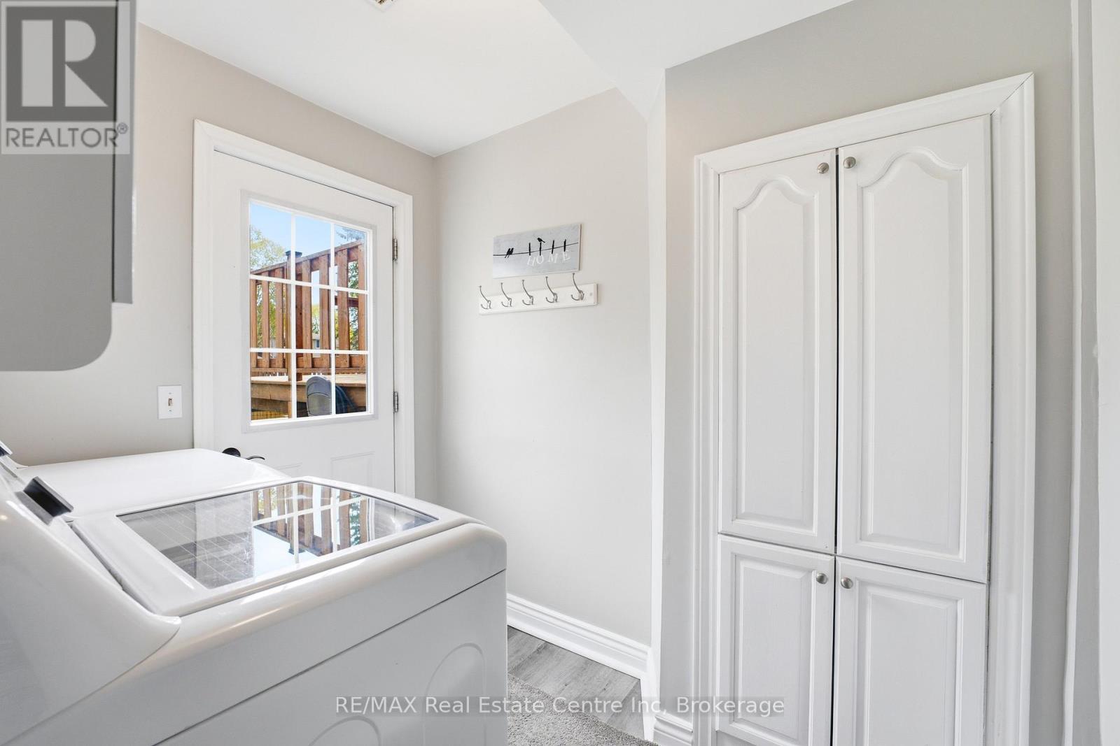 160 WELLINGTON ROAD 7 - 28