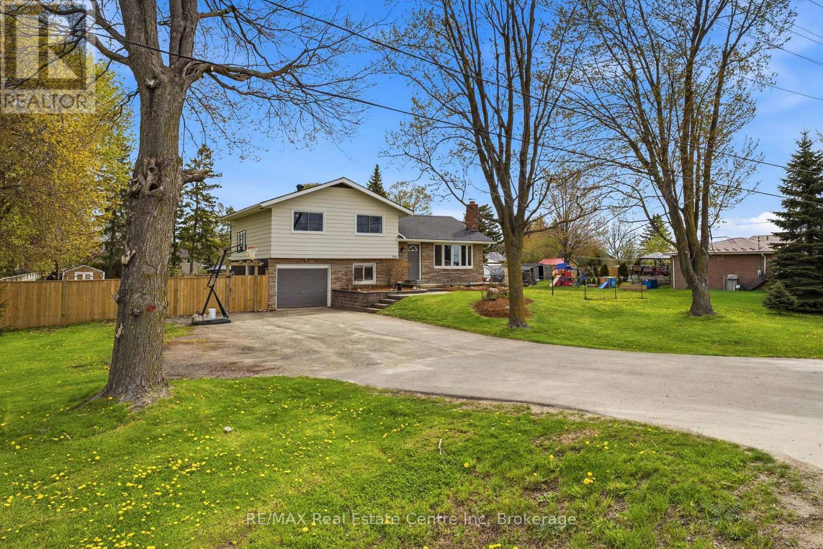 160 WELLINGTON ROAD 7 - 7