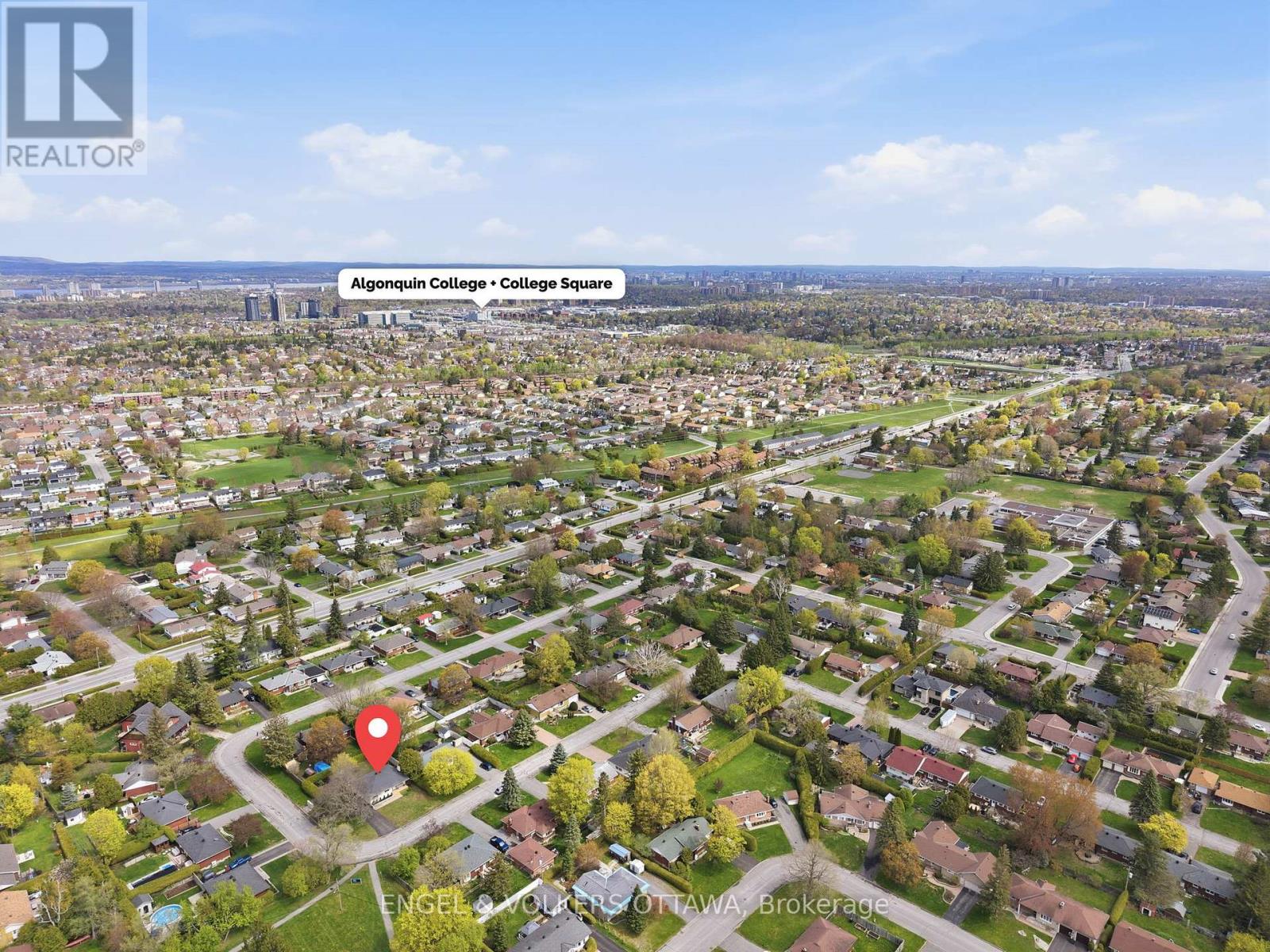 24 ROUNDHAY DRIVE - 40