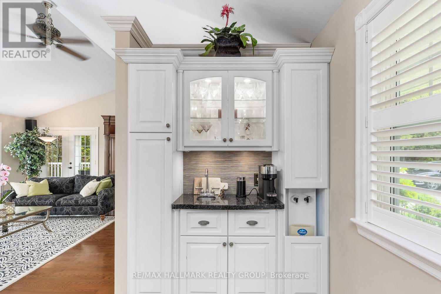 1 RIDEAU GLEN DRIVE - 16