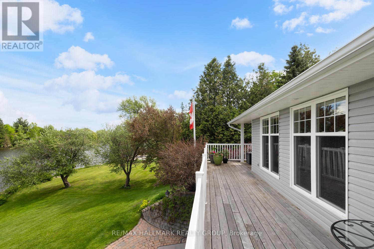 1 RIDEAU GLEN DRIVE - 40