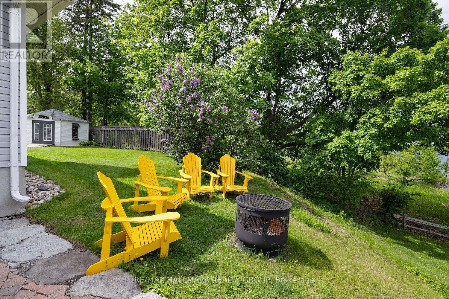 1 RIDEAU GLEN DRIVE - 44