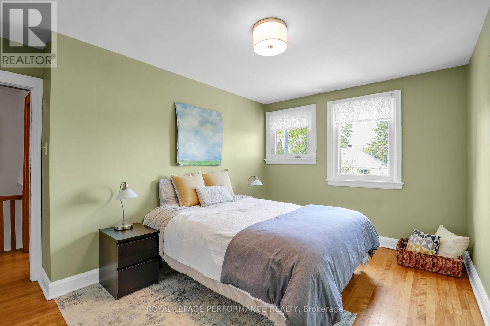 296 HOLMWOOD AVENUE - 21