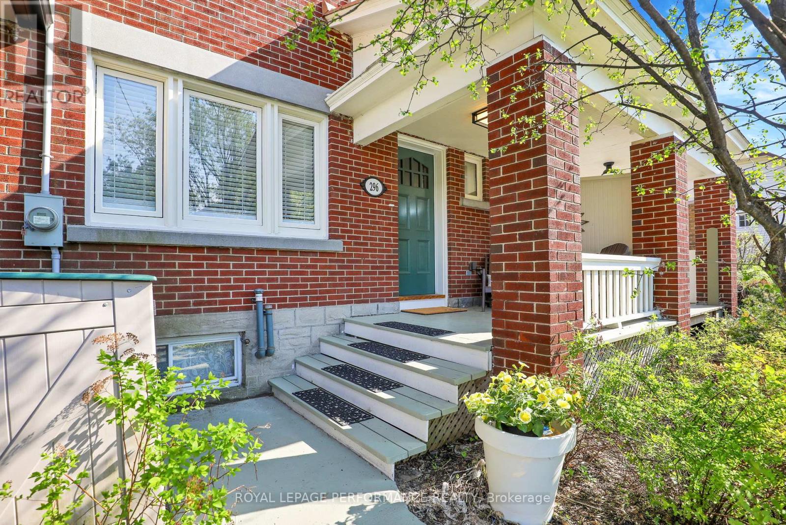 296 HOLMWOOD AVENUE - 3