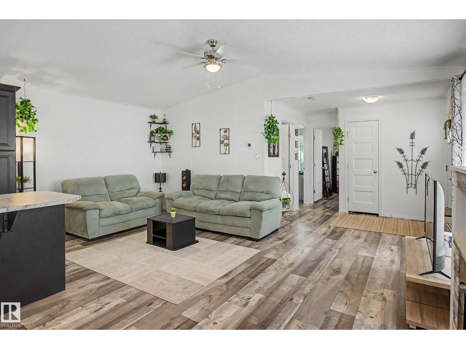#15 12604 153 AV NW - 5
