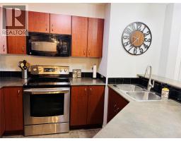 Kitchen - 205 Third Avenue Unit# 3302, Invermere, BC V0A1K4 Photo 7