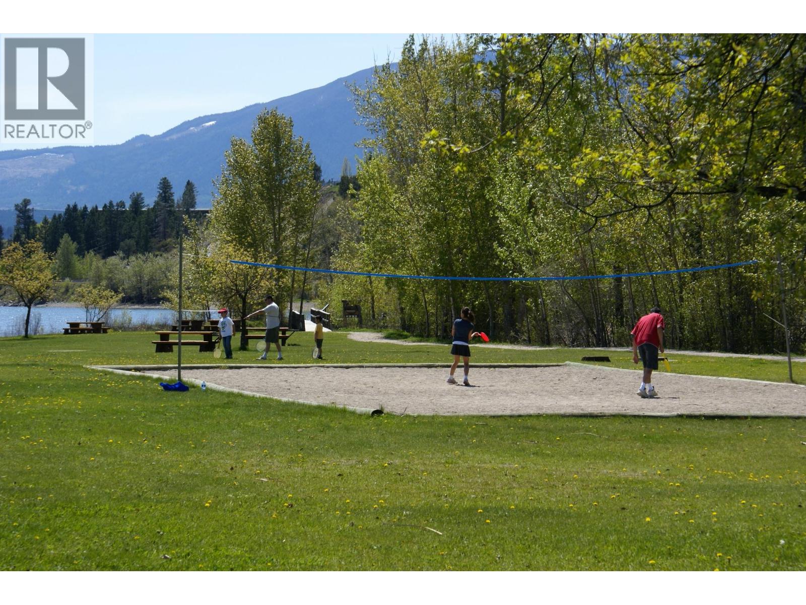 205 Third Avenue Unit# 3302, Invermere