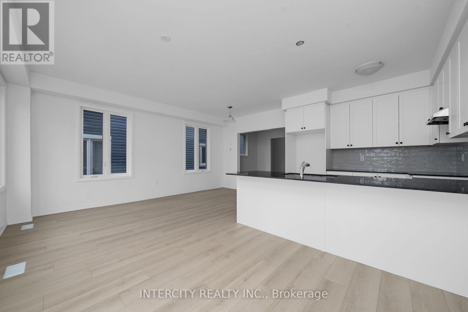 138 MCGILL AVENUE - 7