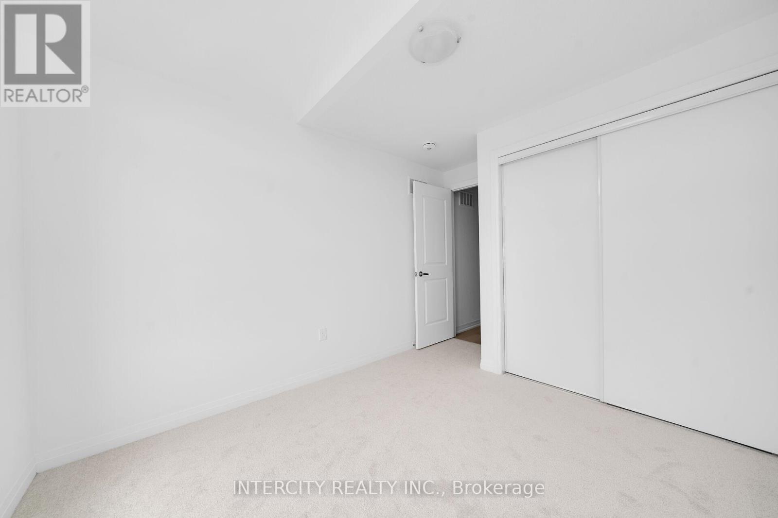 138 MCGILL AVENUE - 24
