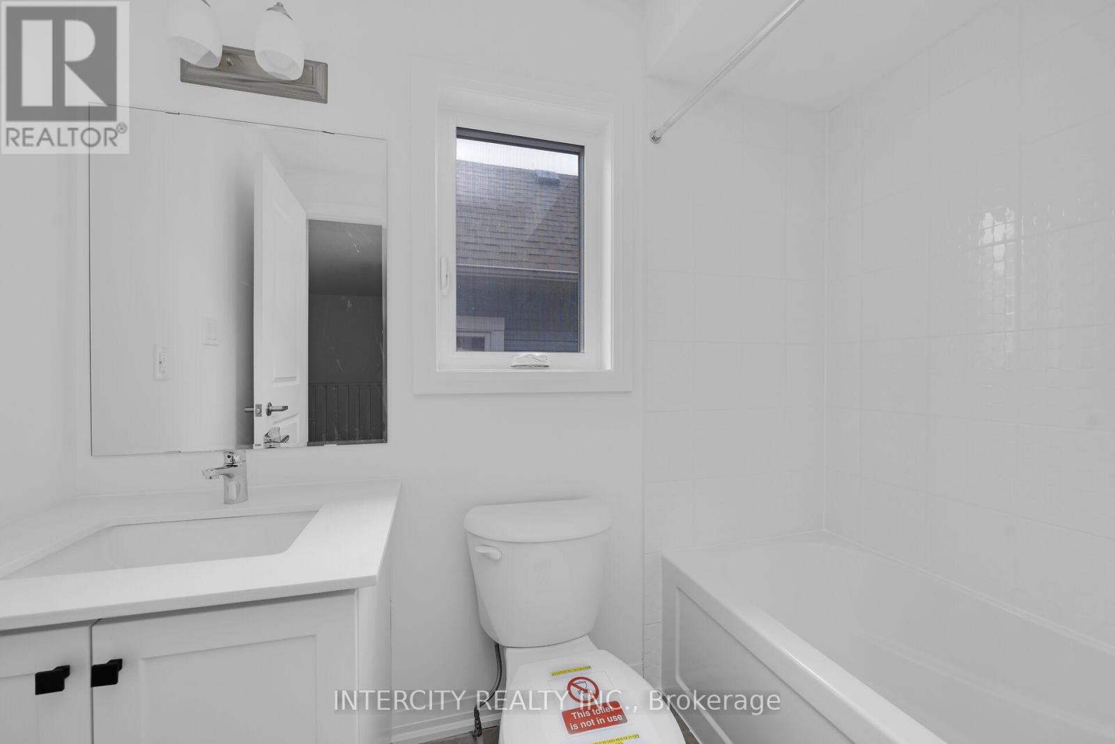 138 MCGILL AVENUE - 25