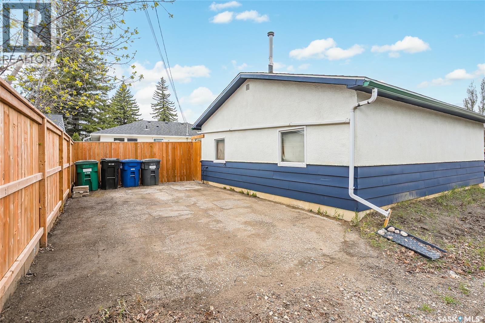 1601 Cumberland AVENUE S - 50
