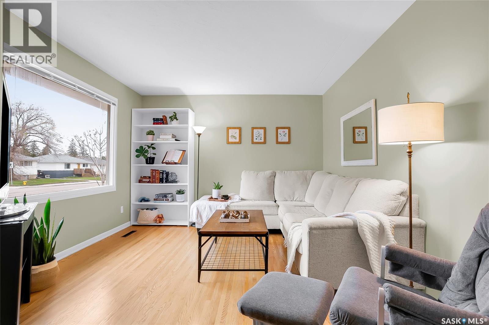 1601 Cumberland AVENUE S - 7