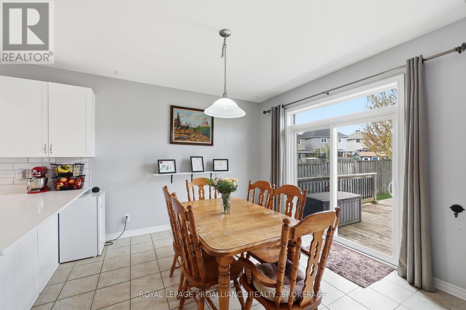 680 FIELDSTONE DRIVE - 12