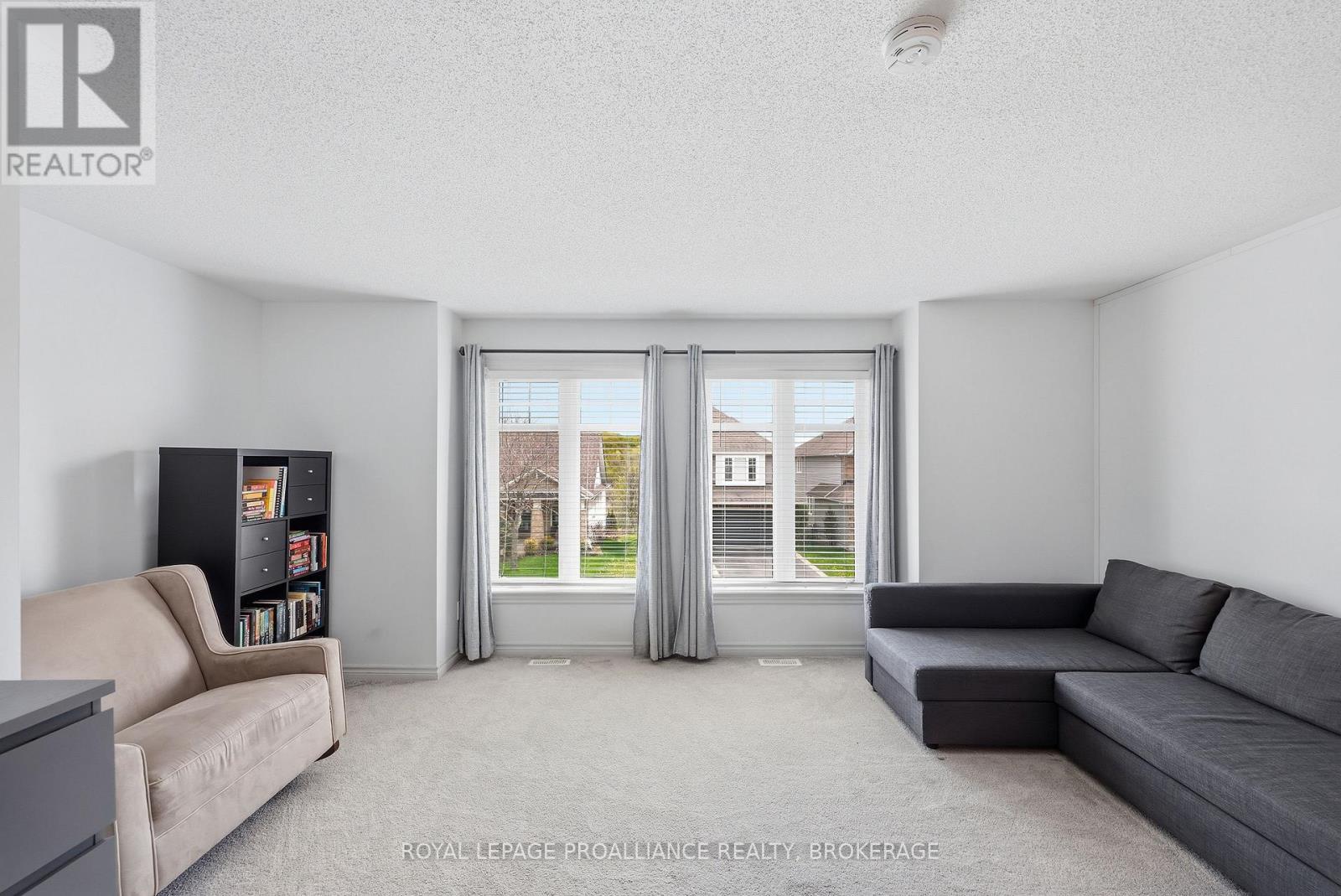 680 FIELDSTONE DRIVE - 18