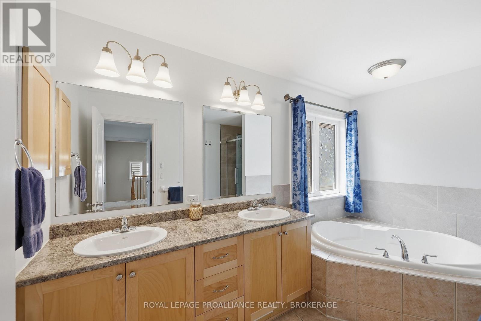 680 FIELDSTONE DRIVE - 20