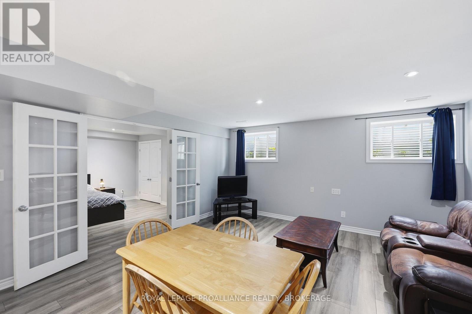 680 FIELDSTONE DRIVE - 34